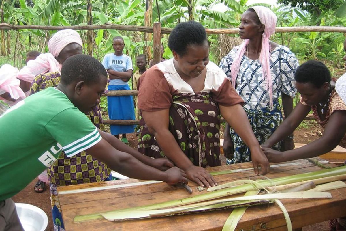 JulienneIngabire_ElizabethScharpf_picture-1_1000x667.jpg