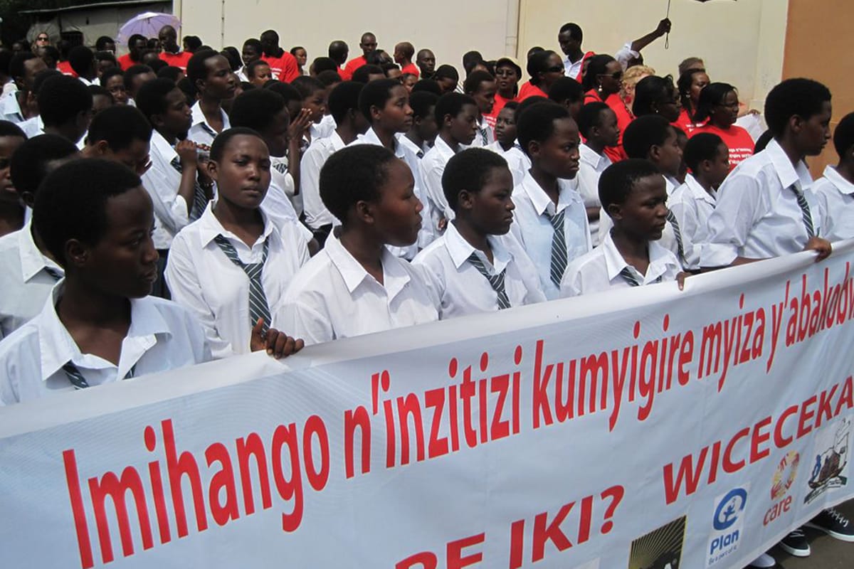 JulienneIngabire_ElizabethScharpf_picture-2_1000x667.jpg