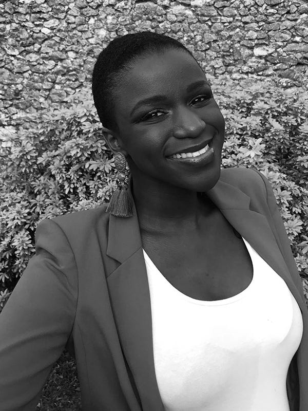 bw_Portrait_600x800_Maéva.jpg