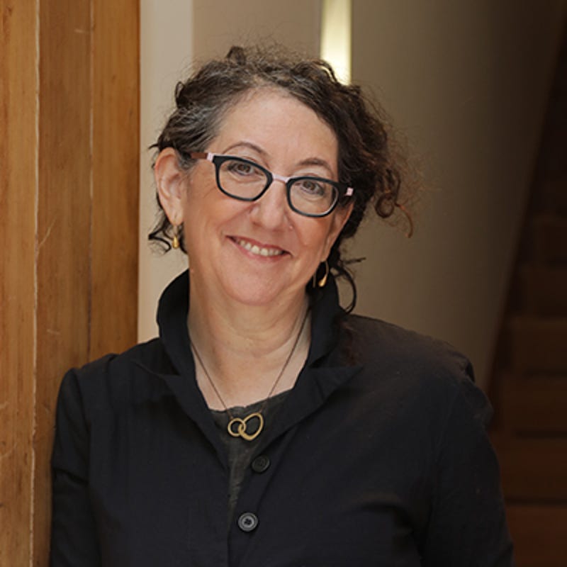 Suzanne_Biegel_400x400.jpg